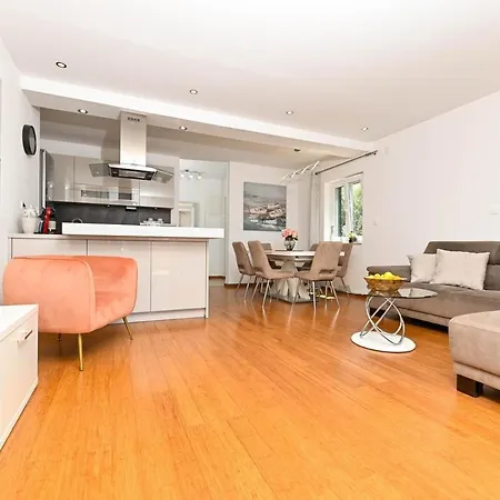 Apartment Celice - Levanat Okrug Donji *